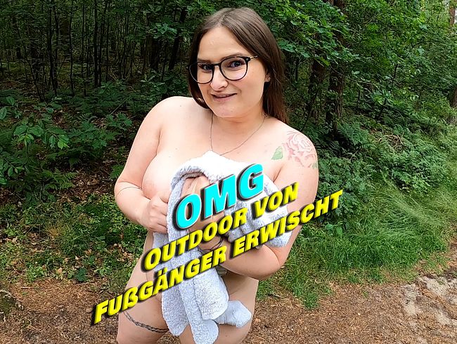 HollyBanks Porno Video: OMG! Outdoor von Fußgänger erwischt